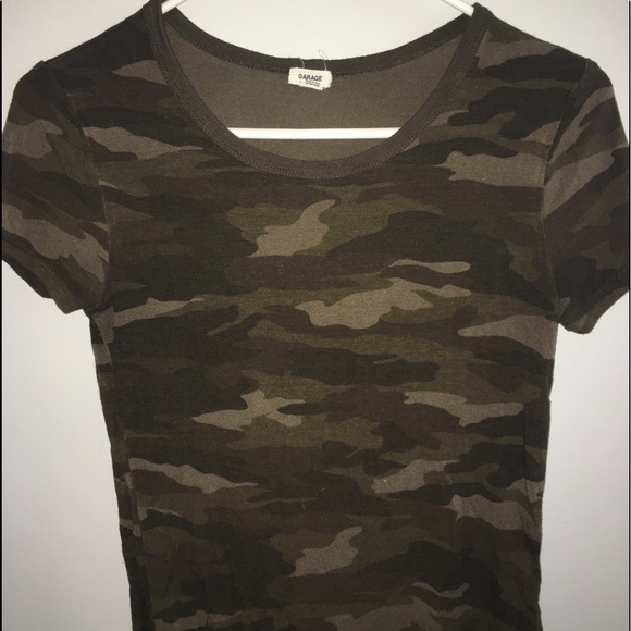 Green camouflage T-shirt - Picture 1 of 1